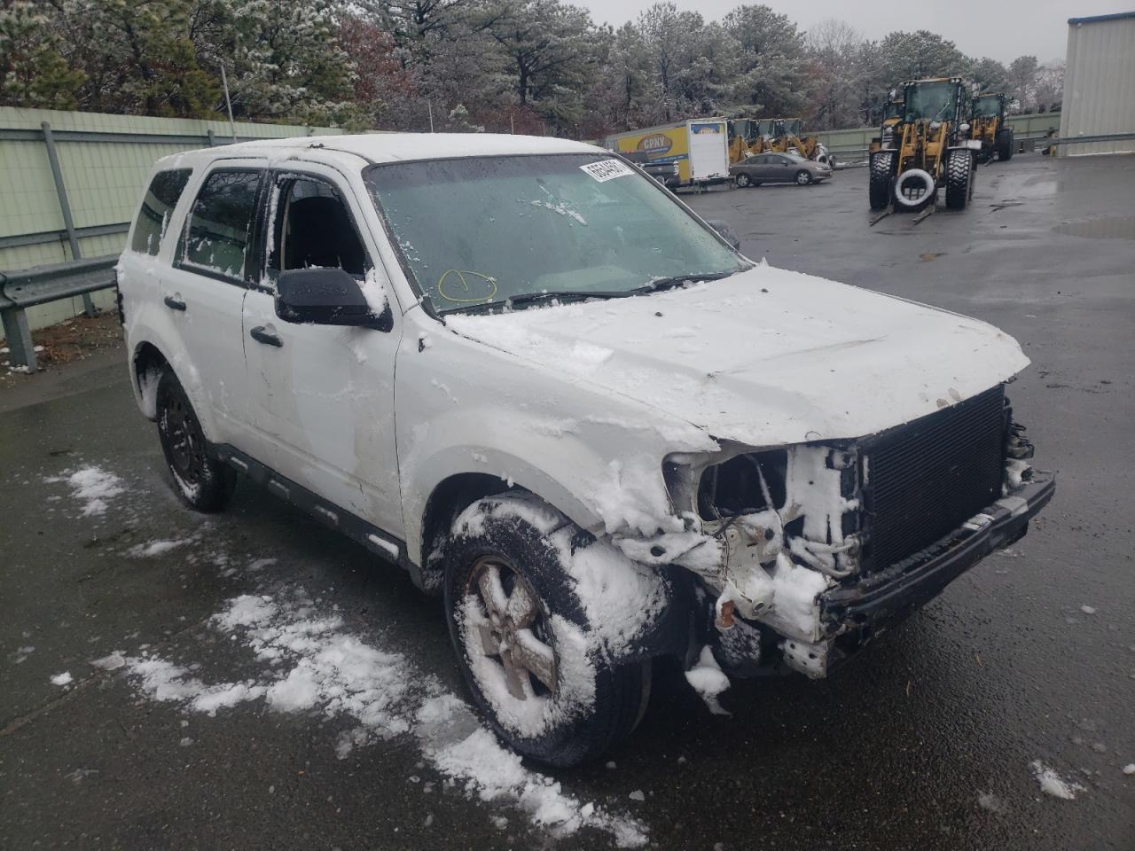 FORD ESCAPE XLS 2012 with VIN 1FMCU9C73CKB44385 - Photo from auction