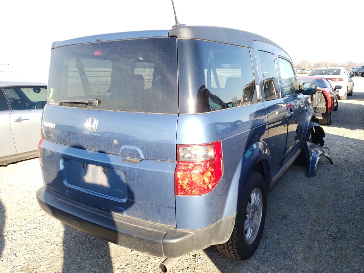 Photo 4 from auction – 2006 HONDA ELEMENT EX with VIN 5J6YH287X6L004387
