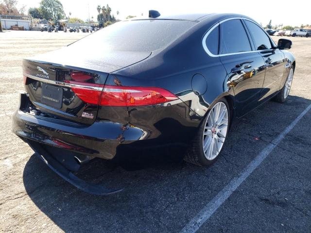 Photo 4 from auction – 2017 JAGUAR XF PRESTIG with VIN SAJBK4BV0HCY30461