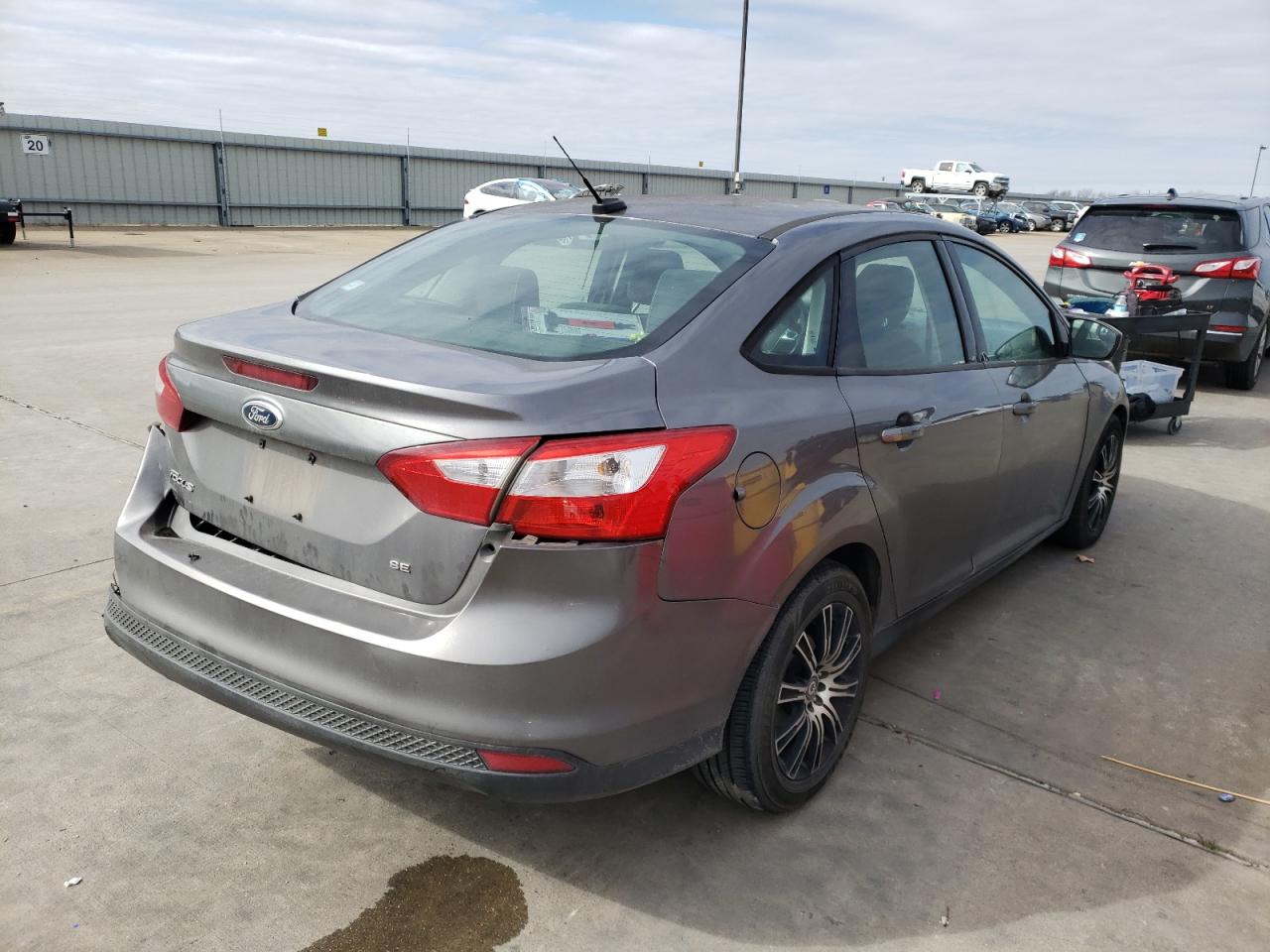 Photo 4 from auction – 2012 FORD FOCUS SE with VIN 1FAHP3F29CL141036