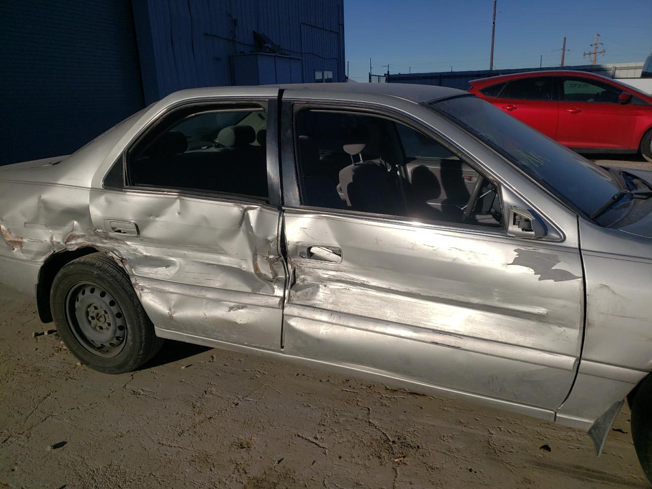 Photo 9 from auction – 2000 TOYOTA CAMRY with VIN JT2BF22K2Y0279473