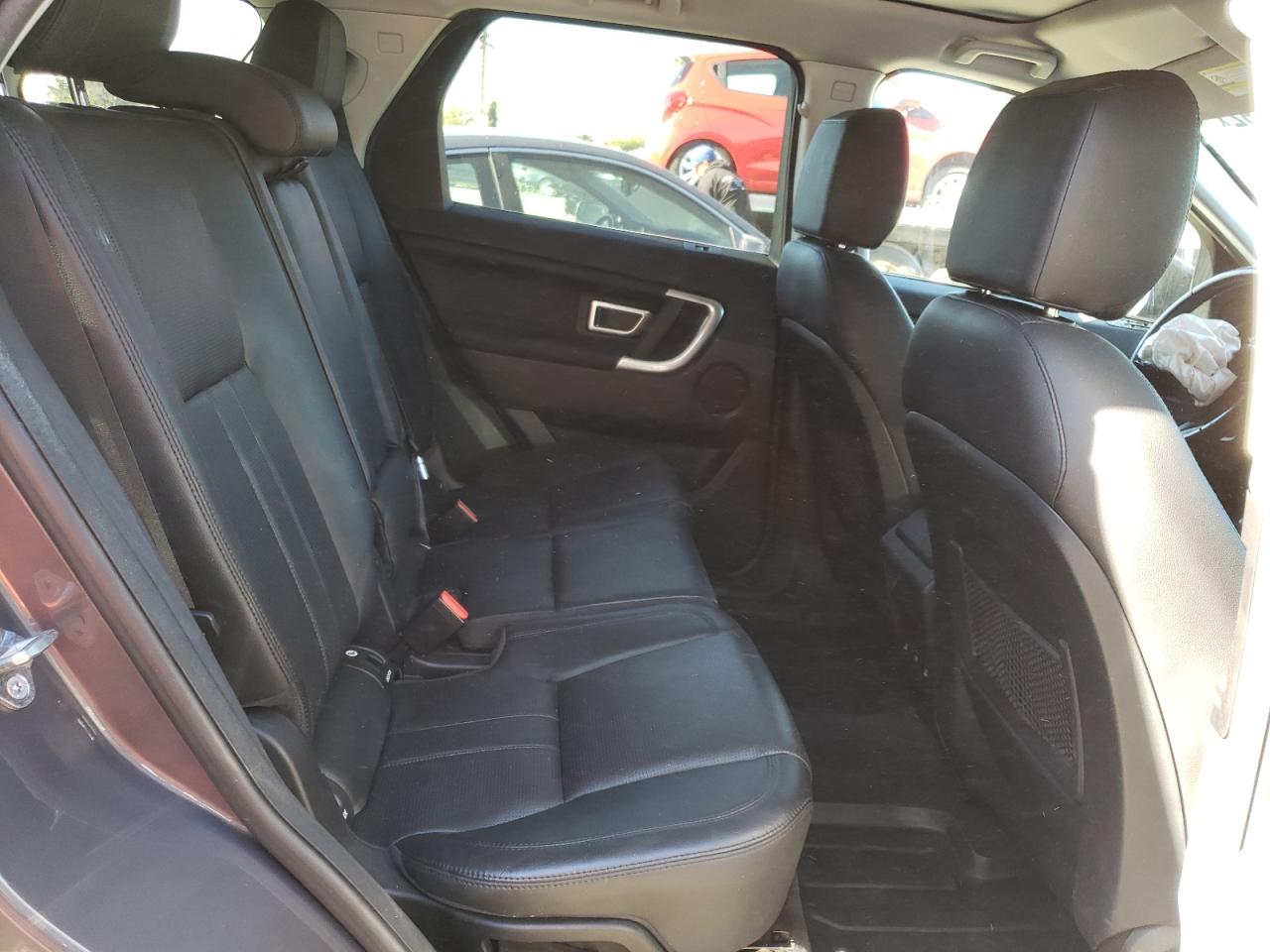 Photo 6 from auction – 2016 LAND ROVER DISCOVERY with VIN SALCR2BG9GH549502