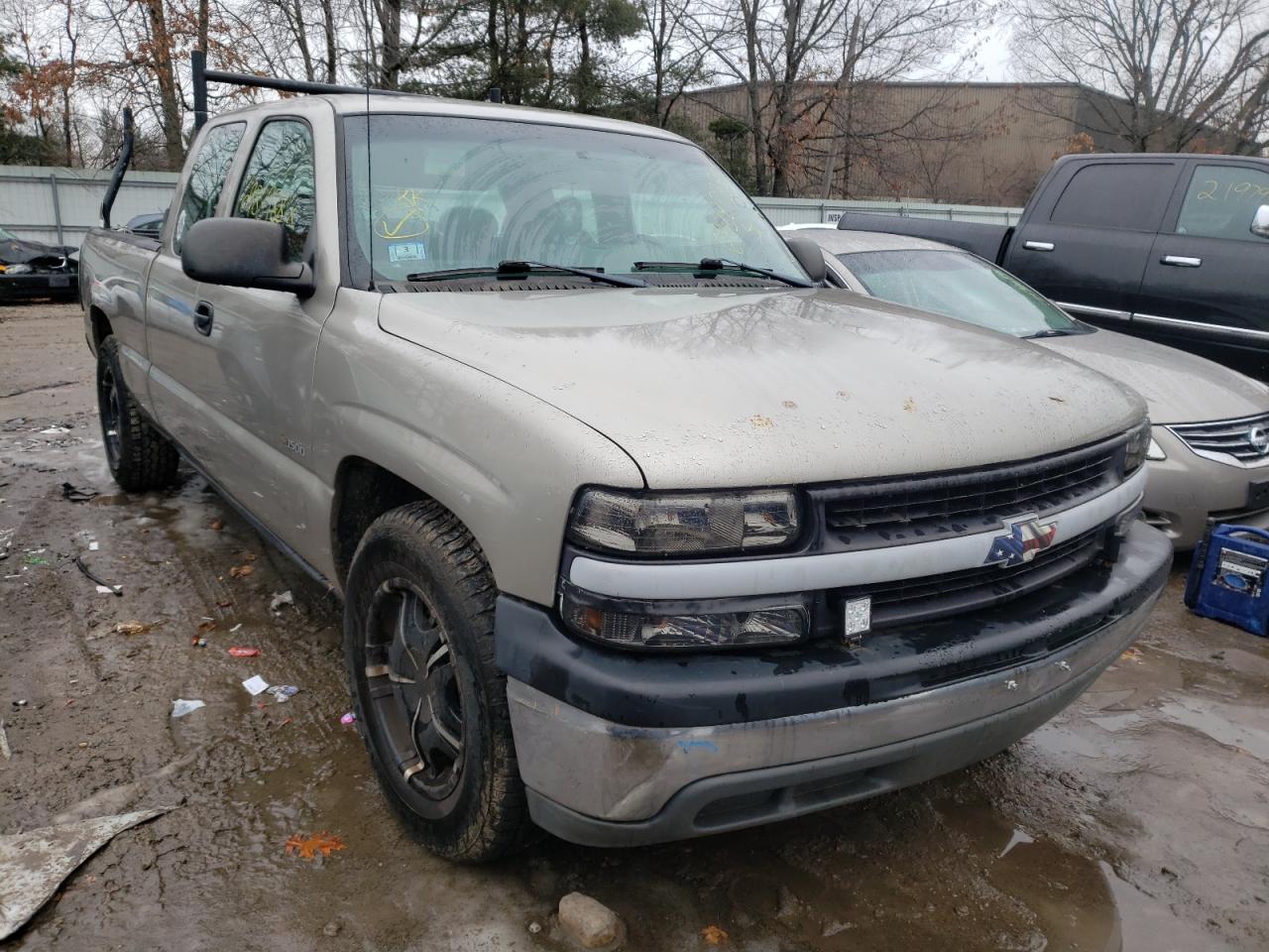 CHEVROLET SILVERADO 2002 with VIN 2GCEC19V321215994 - Photo from auction