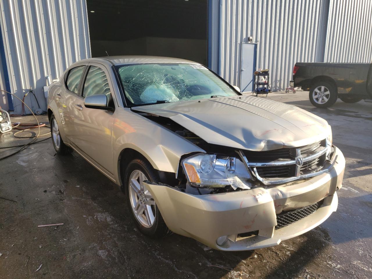 DODGE AVENGER R/ 2010 with VIN 1B3CC5FB8AN133198 - Photo from auction