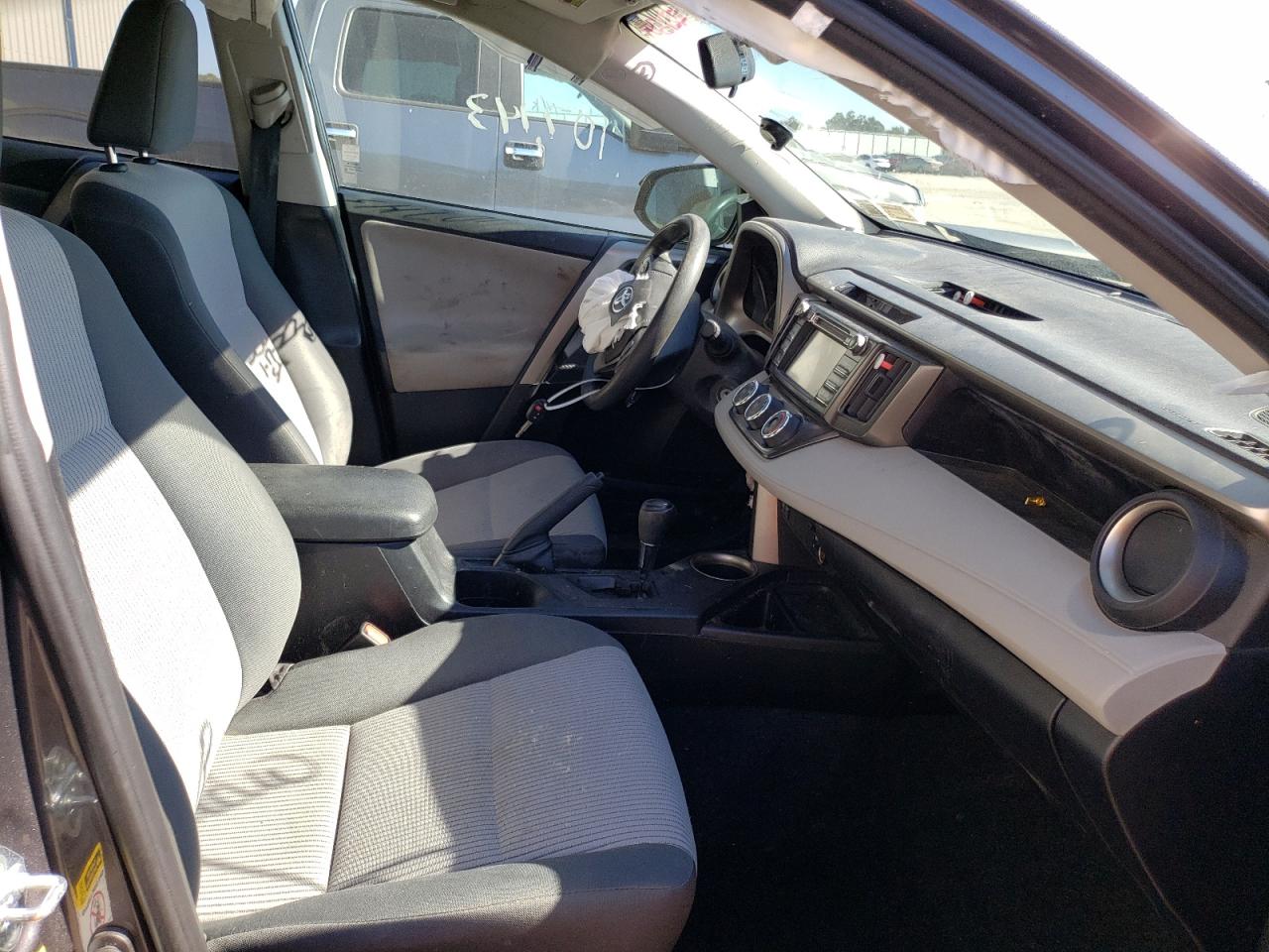 Zdjęcie 5 z aukcji – 2014 TOYOTA RAV4 LE z VIN 2T3BFREV3EW138215