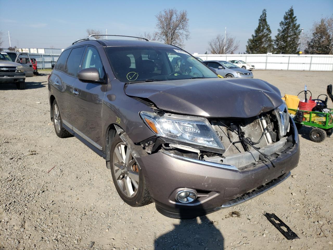 NISSAN PATHFINDER 2014 with VIN 5N1AR2MM7EC672125 - Photo from auction