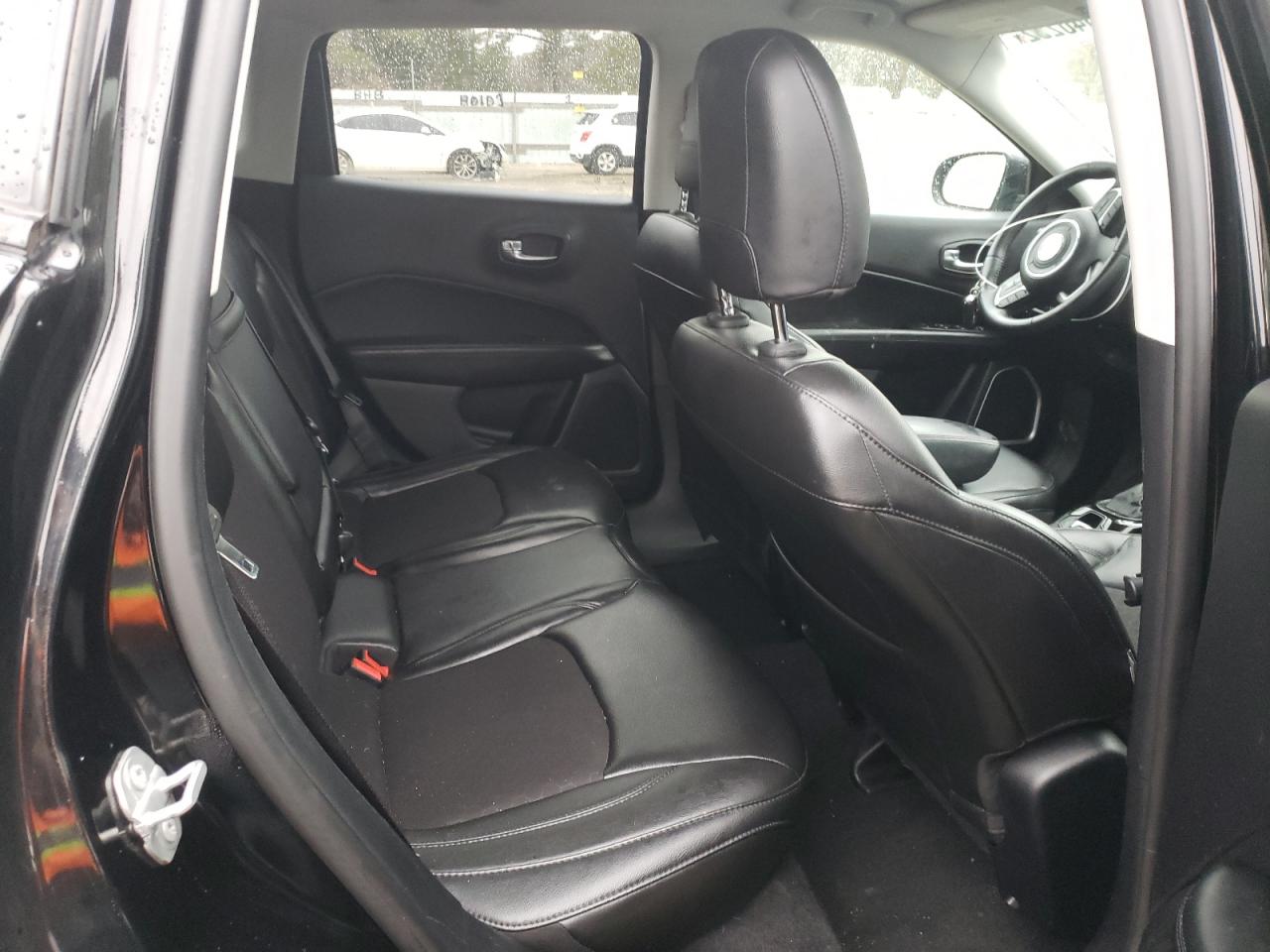 Photo 6 from auction – 2018 JEEP COMPASS LA with VIN 3C4NJDBB6JT298826