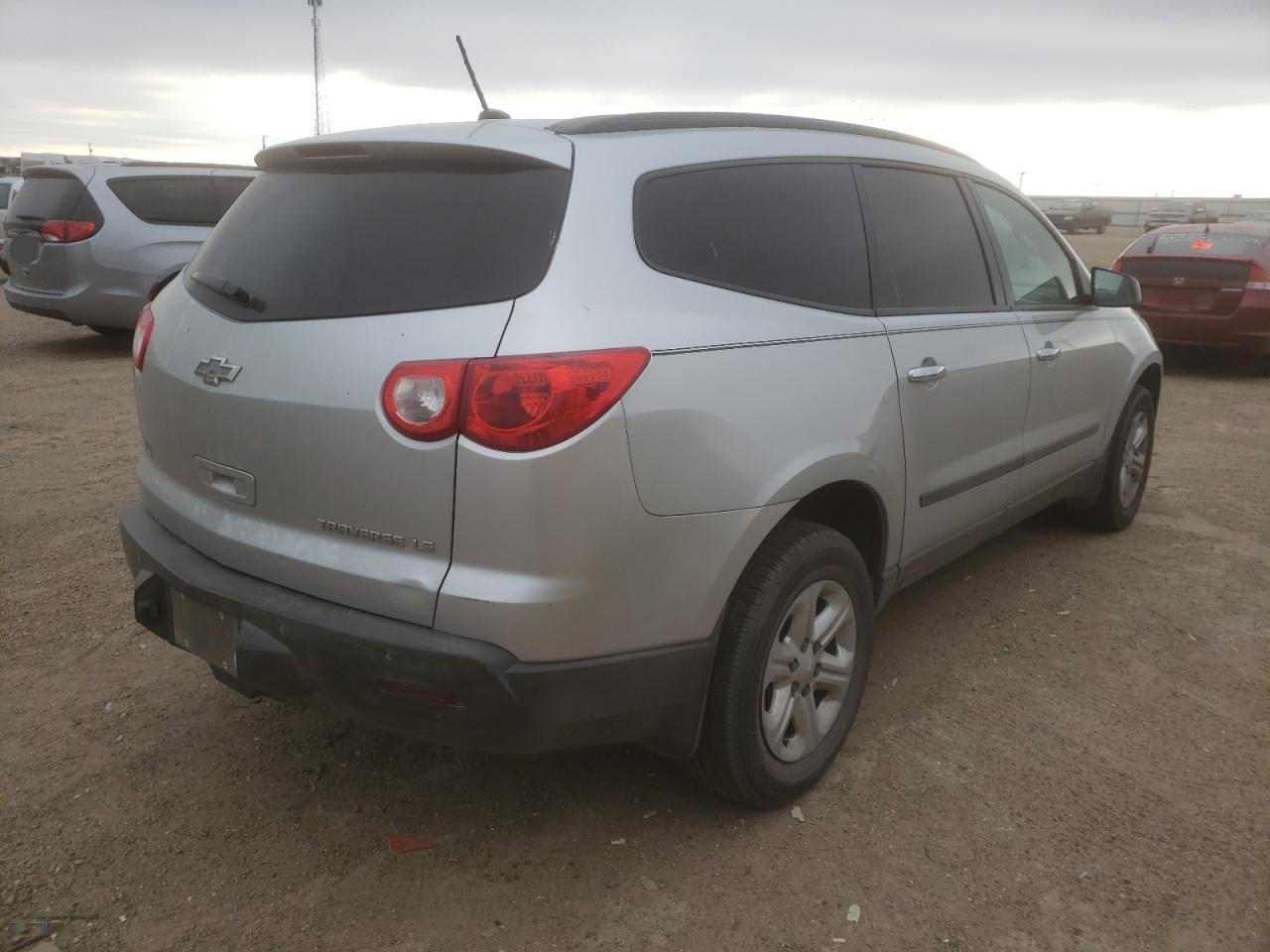 Foto 4 de la subasta – 2012 CHEVROLET TRAVERSE L con VIN 1GNKRFED3CJ338009