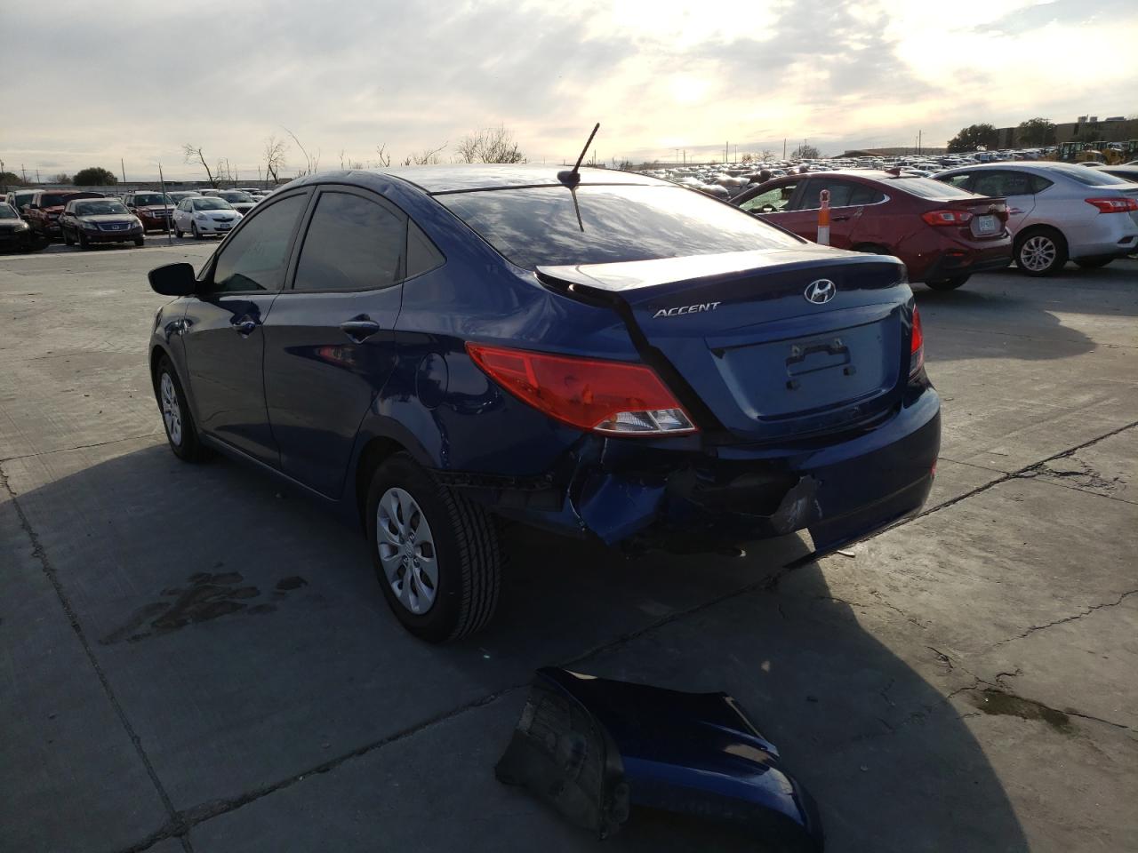 Photo 3 from auction – 2015 HYUNDAI ACCENT GLS with VIN KMHCT4AE5FU821727
