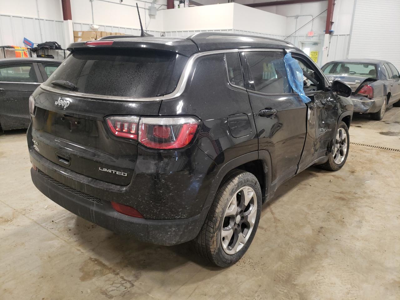 Photo 4 from auction – 2018 JEEP COMPASS LI with VIN 3C4NJDCB1JT104458