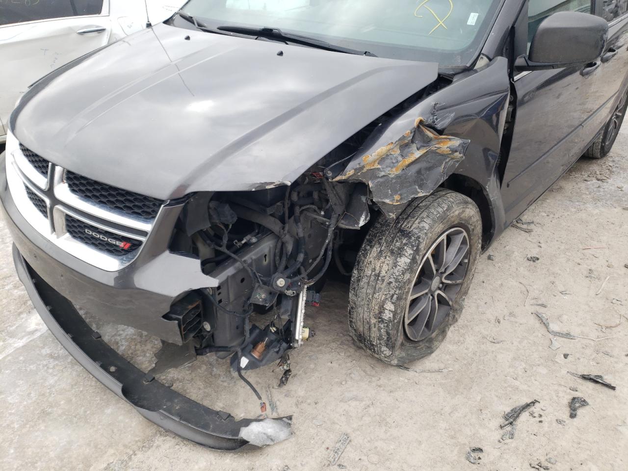 Photo 9 from auction – 2017 DODGE GRAND CARA with VIN 2C4RDGCG6HR712852