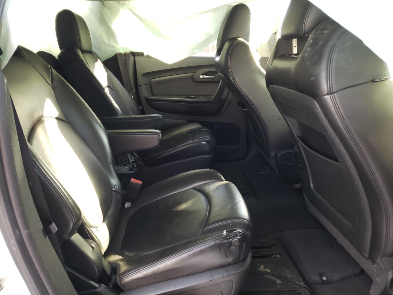 Photo 6 from auction – 2012 CHEVROLET TRAVERSE L with VIN 1GNKVJED2CJ227580