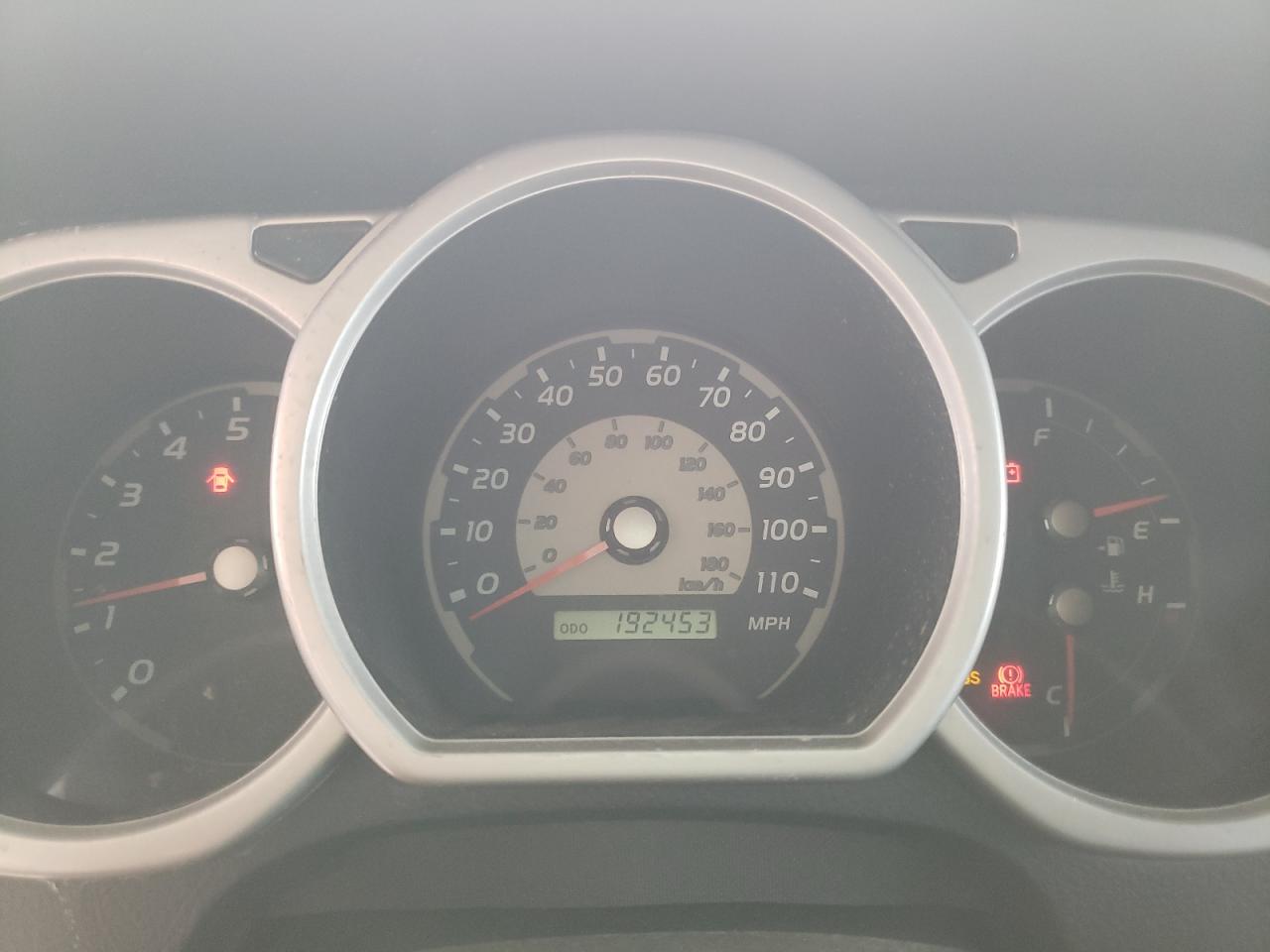Photo 8 from auction – 2003 TOYOTA 4RUNNER SR with VIN JTEBU14R038010959