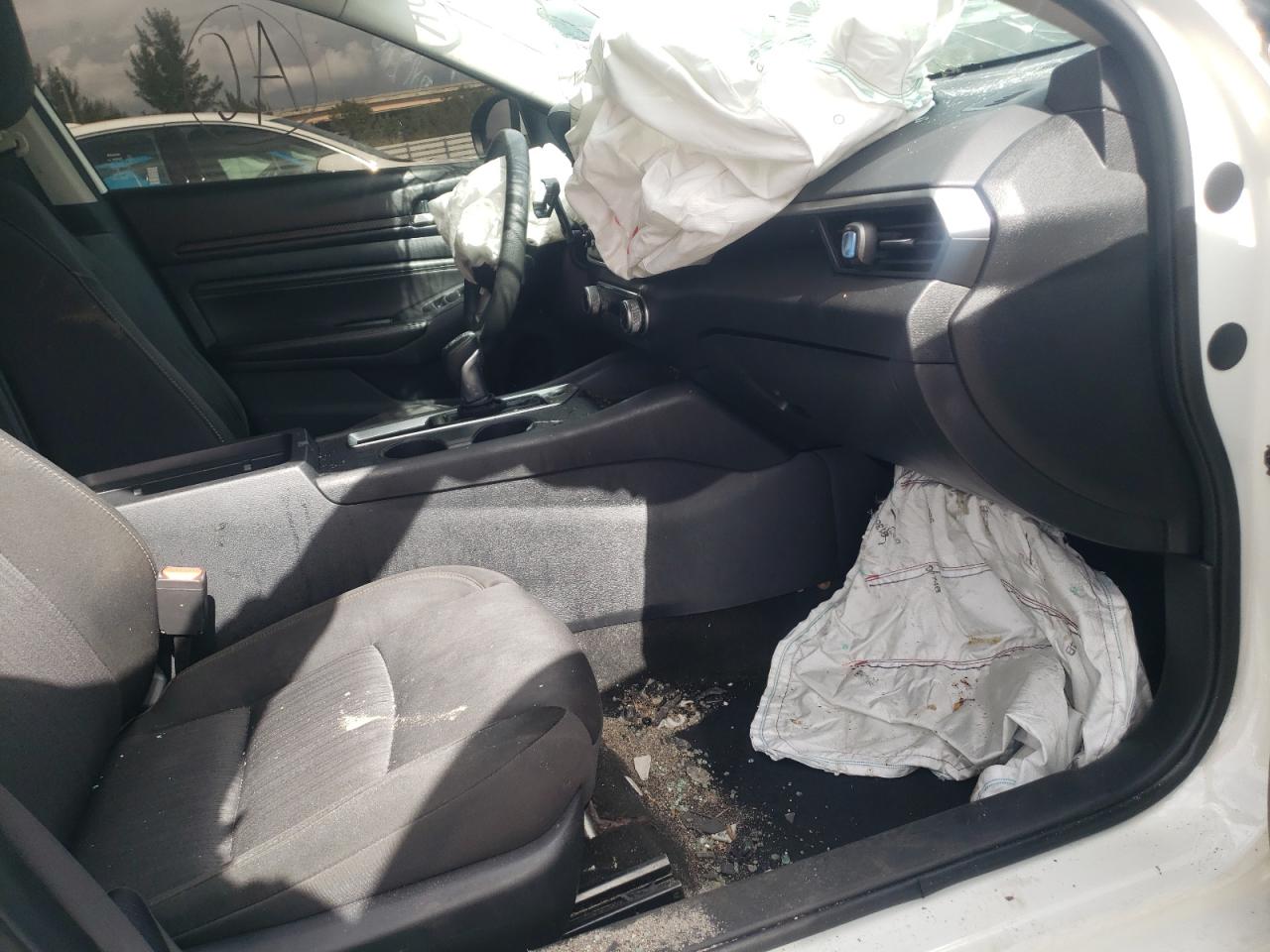 Photo 5 from auction – 2020 NISSAN ALTIMA S with VIN 1N4BL4BV2LC133271