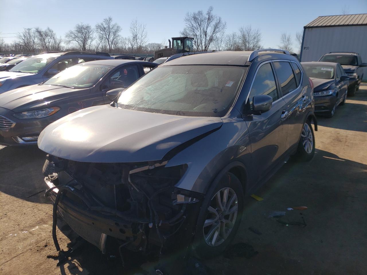 Photo 2 from auction – 2017 NISSAN ROGUE S with VIN KNMAT2MT2HP547656
