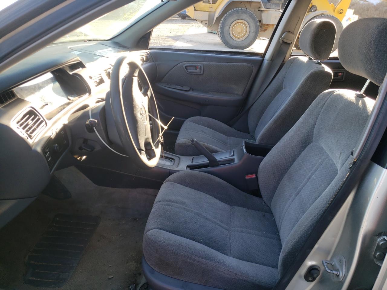 Photo 5 from auction – 2000 TOYOTA CAMRY with VIN JT2BF22K2Y0279473