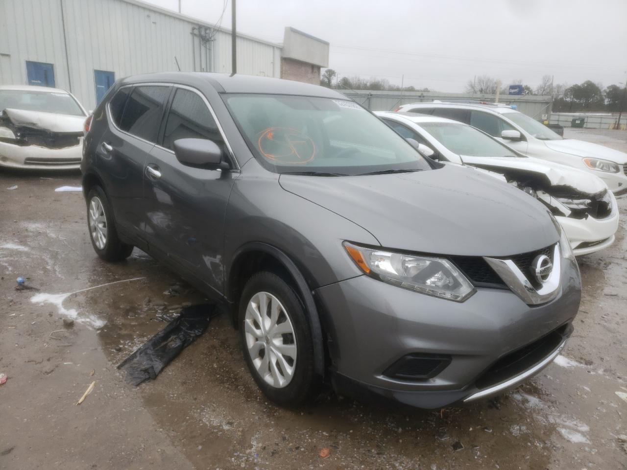 NISSAN ROGUE S 2016 with VIN JN8AT2MT4GW023272 - Photo from auction