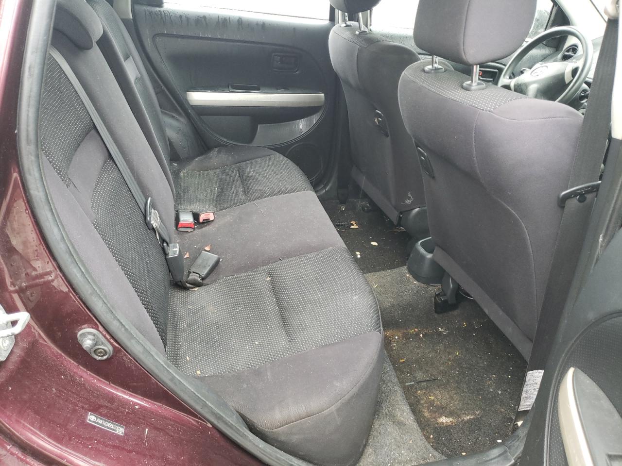 Photo 6 from auction – 2005 TOYOTA SCION XA with VIN JTKKT624550100288
