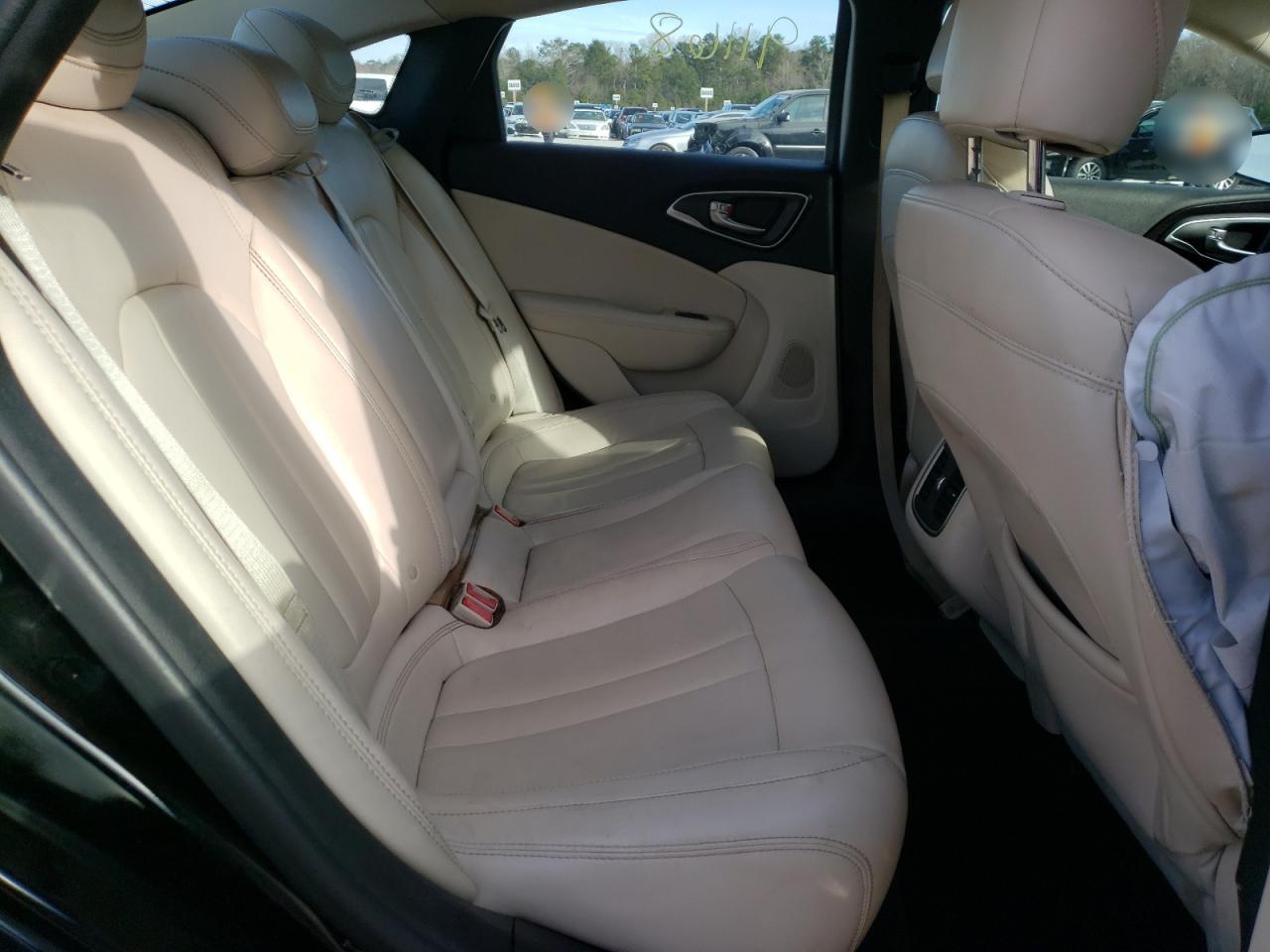 Photo 6 from auction – 2015 CHRYSLER 200 C with VIN 1C3CCCCB0FN619023