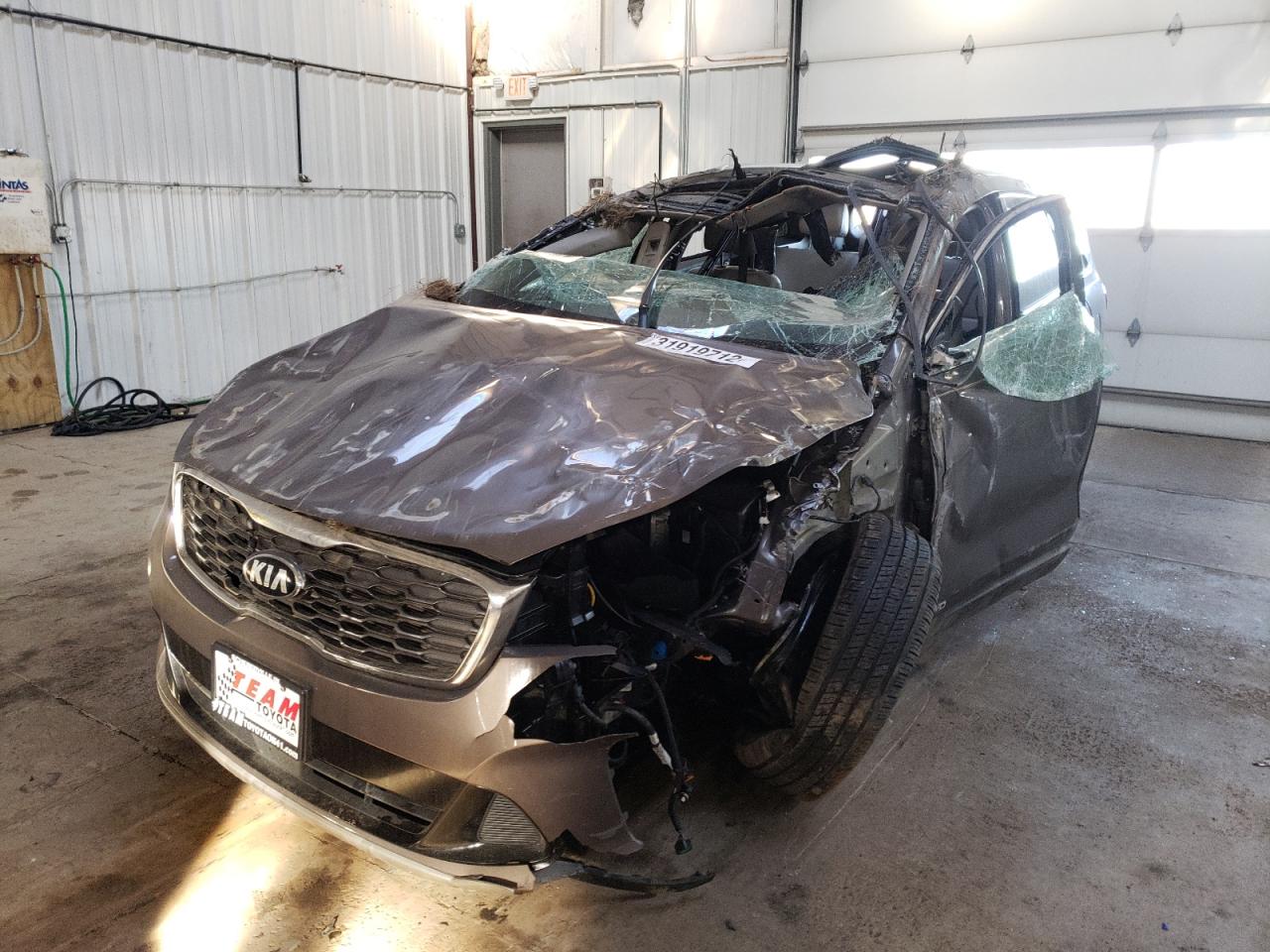 Photo 2 from auction – 2020 KIA SORENTO EX with VIN 5XYPHDA56LG635831
