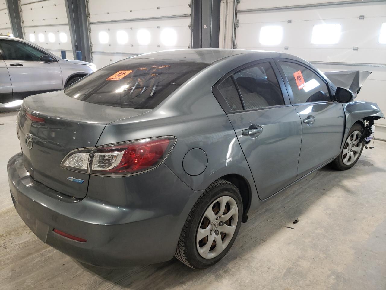 Photo 4 from auction – 2013 MAZDA 3 I with VIN JM1BL1U73D1799771