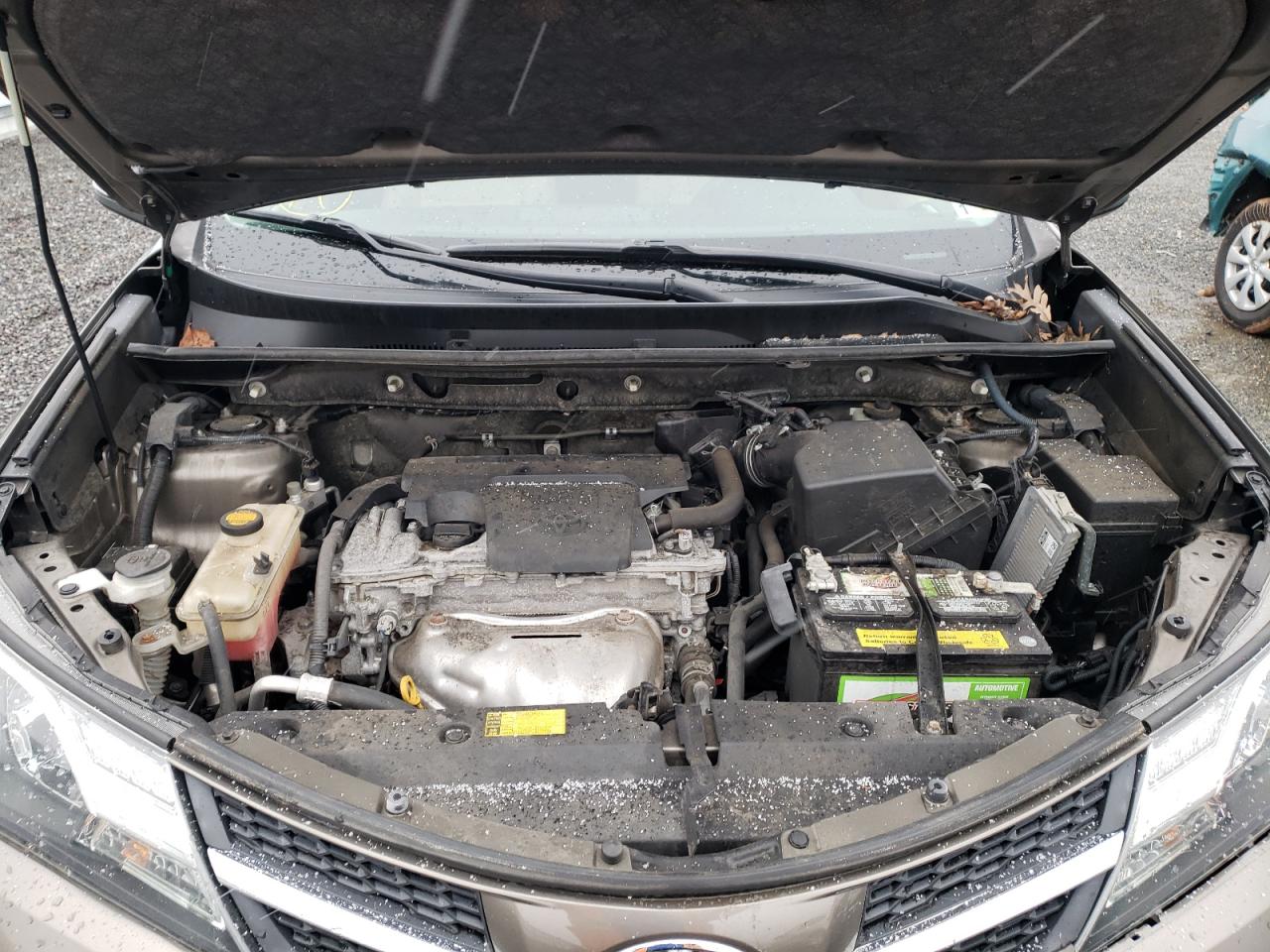 Photo 7 from auction – 2013 TOYOTA RAV4 XLE with VIN JTMRFREV9DD047038