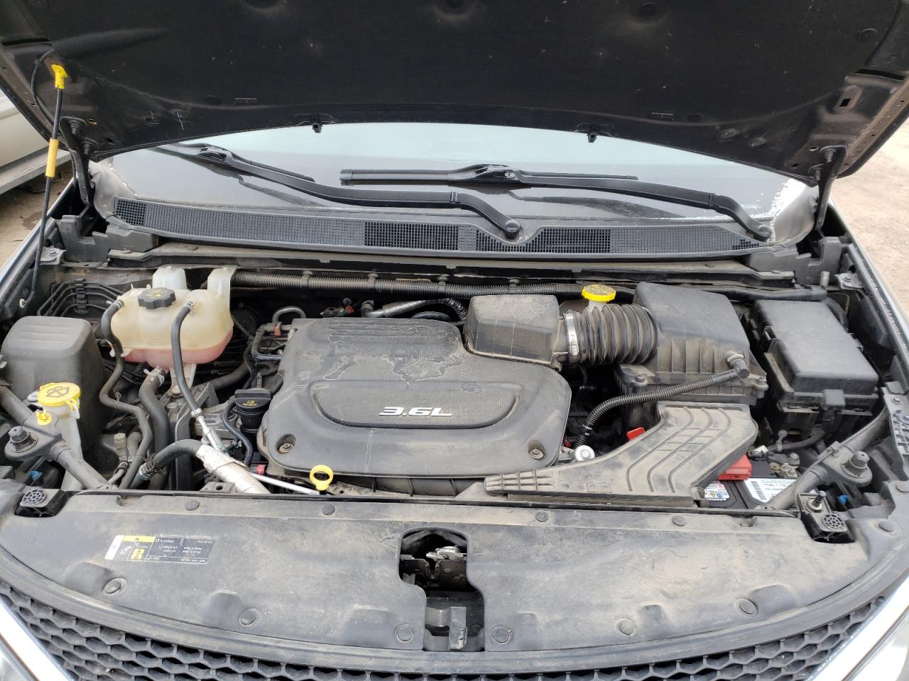 Фото 7 с аукциона – 2018 CHRYSLER PACIFICA T с VIN 2C4RC1BG8JR130680