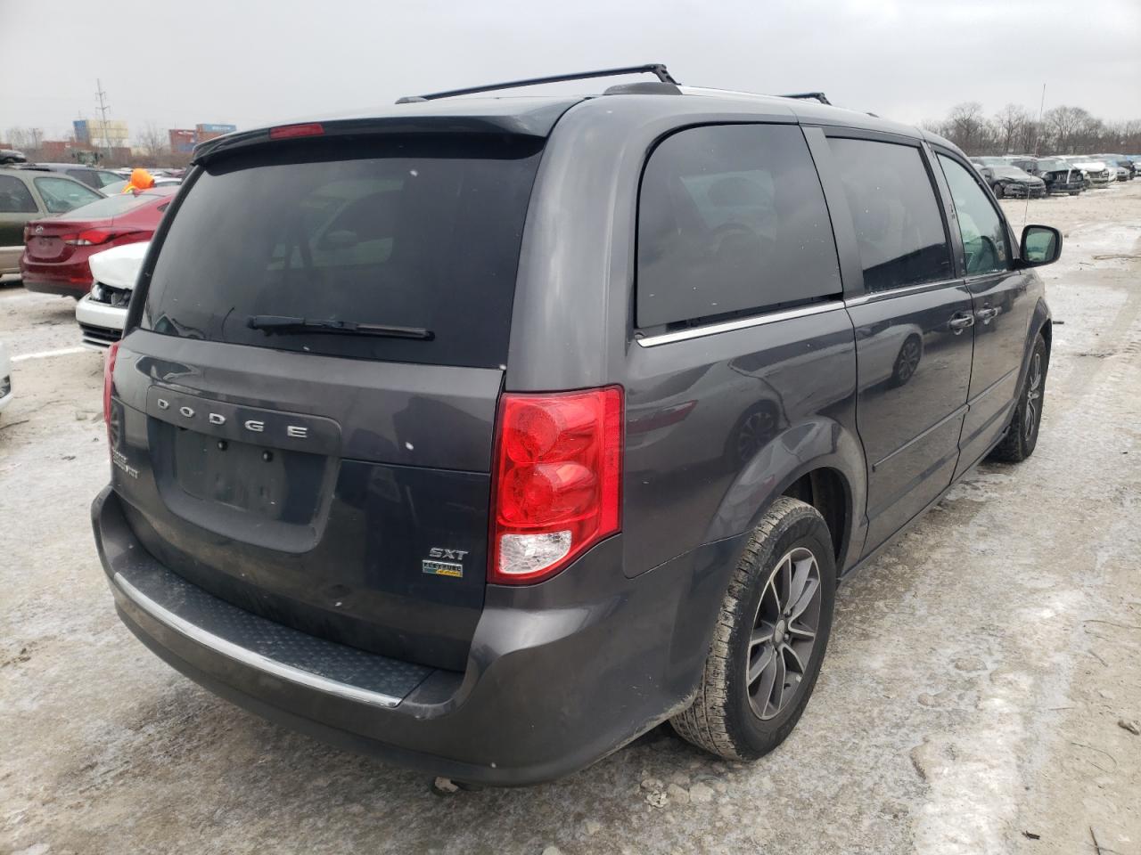 Photo 4 from auction – 2017 DODGE GRAND CARA with VIN 2C4RDGCG6HR712852