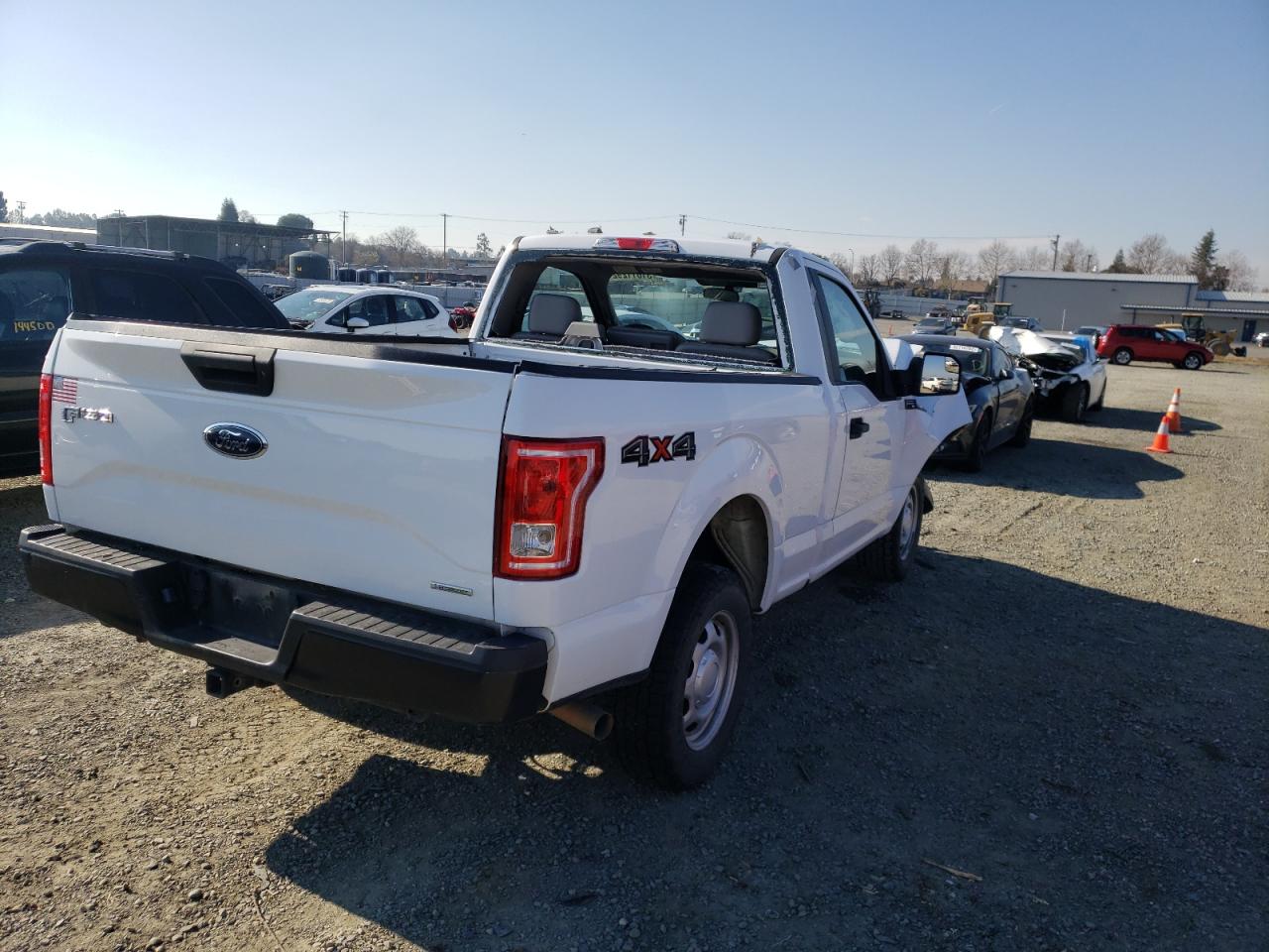 Zdjęcie 4 z aukcji – 2016 FORD F150 z VIN 1FTMF1EF1GKF56626