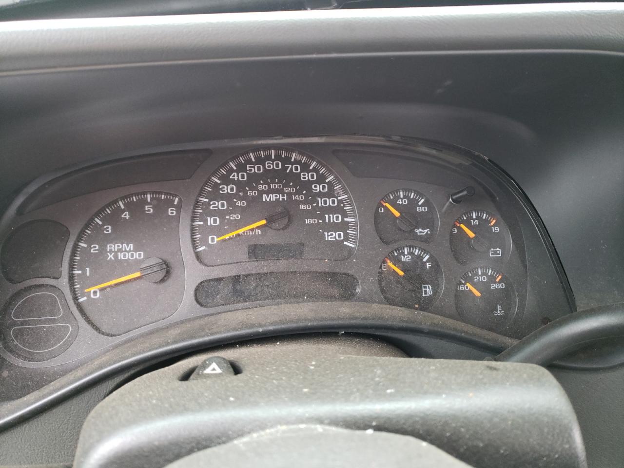 Photo 8 from auction – 2004 CHEVROLET SILVERADO with VIN 1GCEK19T94E168764
