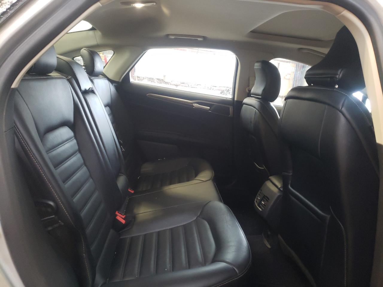 Photo 6 from auction – 2017 FORD FUSION SE with VIN 3FA6P0T90HR268015