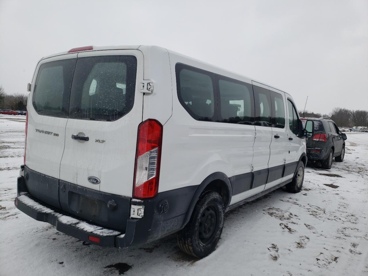 Photo 4 from auction – 2019 FORD TRANSIT with VIN 1FBZX2ZM4KKB53934