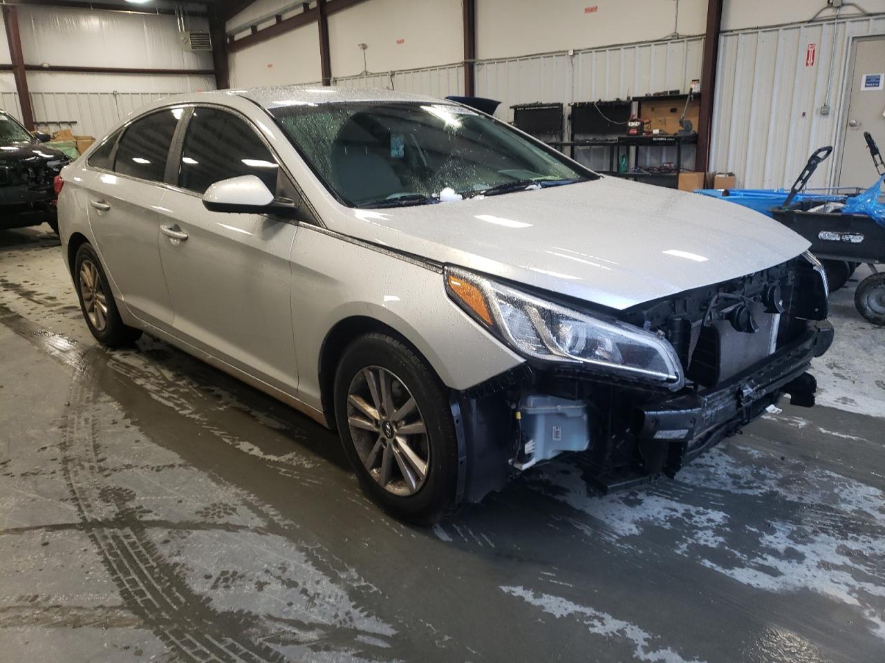 HYUNDAI SONATA SE 2016 with VIN 5NPE24AF1GH394731 - Photo from auction