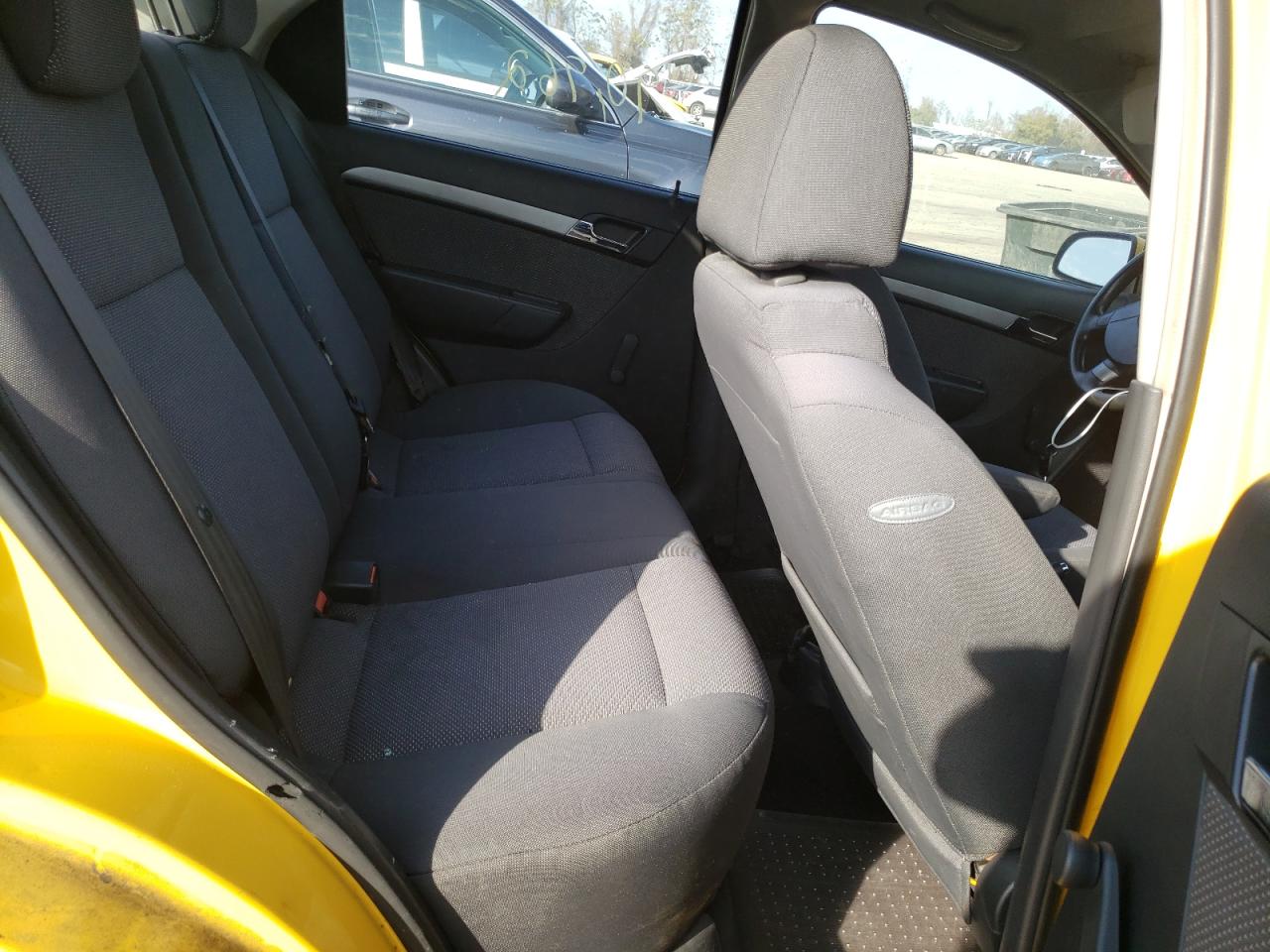 Photo 6 from auction – 2011 CHEVROLET AVEO LS with VIN KL1TD5DE0BB185900