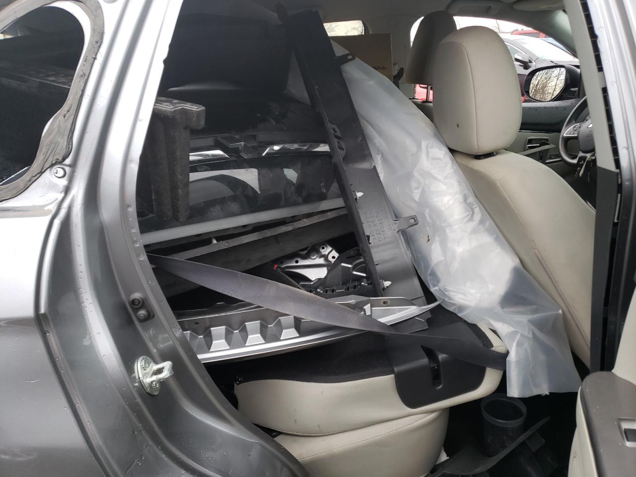 Photo 6 from auction – 2019 MITSUBISHI OUTLANDER with VIN JA4AR3AU1KU032524