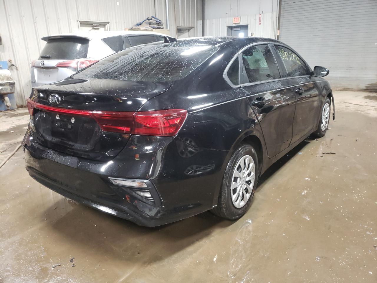 Photo 4 from auction – 2019 KIA FORTE FE with VIN 3KPF24ADXKE089289