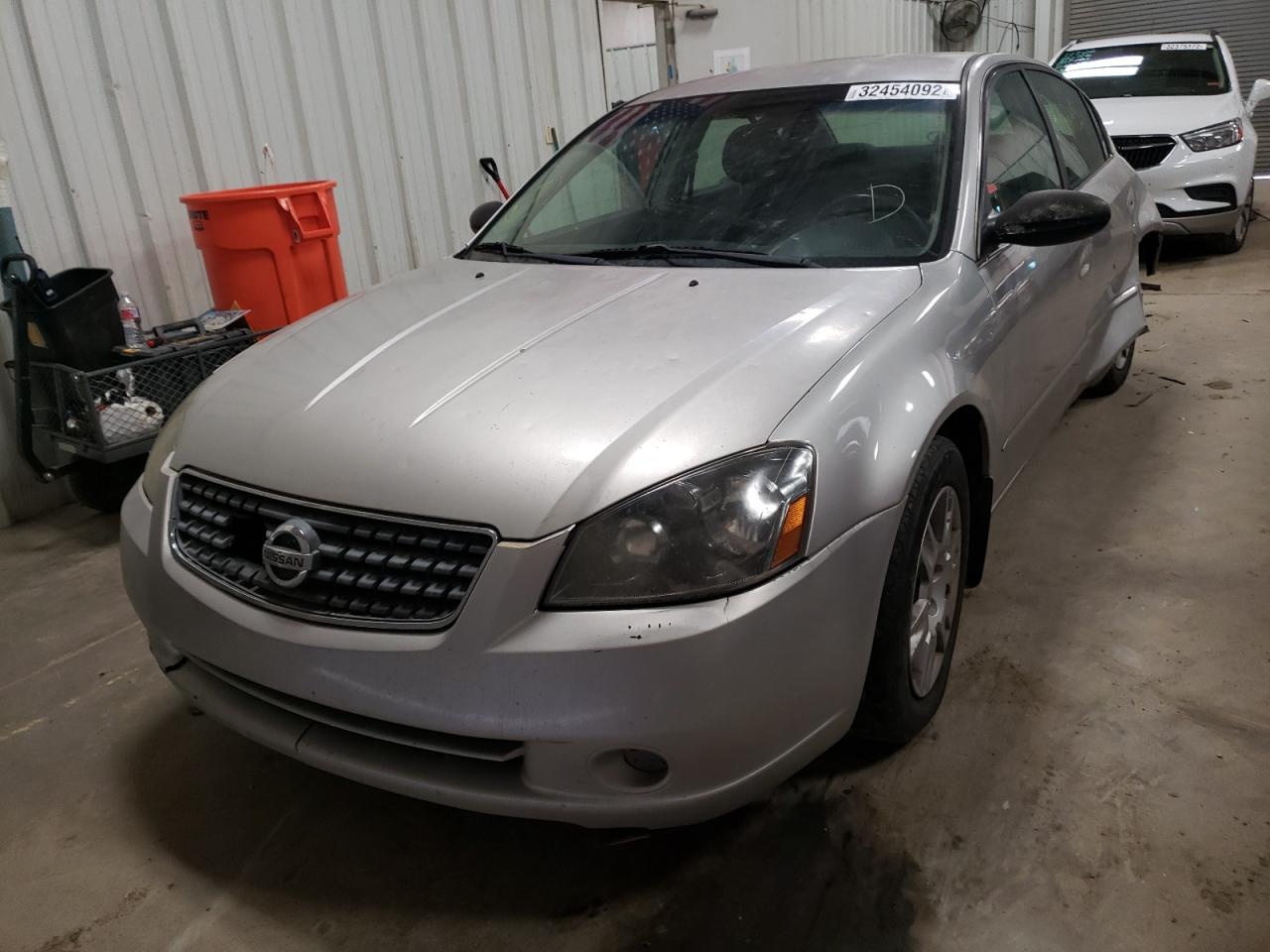 Photo 2 from auction – 2005 NISSAN ALTIMA S with VIN 1N4AL11D75N498927