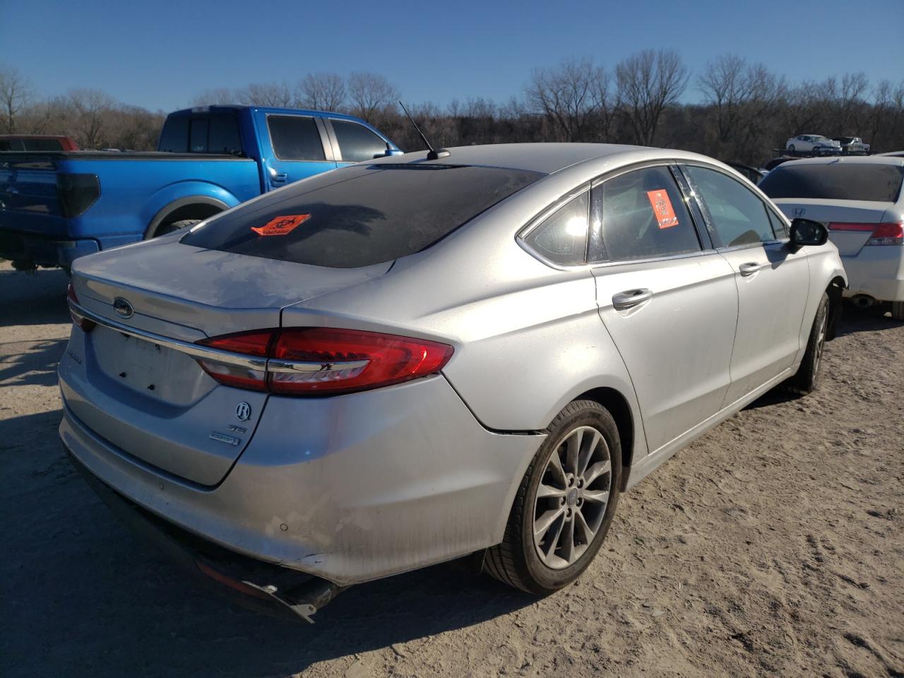 Photo 4 from auction – 2017 FORD FUSION SE with VIN 3FA6P0HD1HR335377