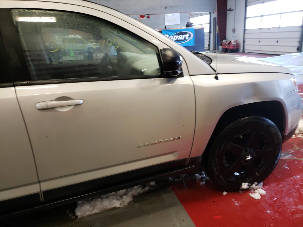 Photo 9 from auction – 2011 JEEP COMPASS SP with VIN 1J4NF1FB0BD281757