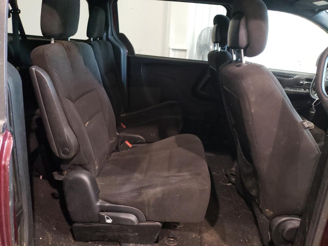 Photo 6 from auction – 2017 DODGE GRAND CARA with VIN 2C4RDGBG5HR652547