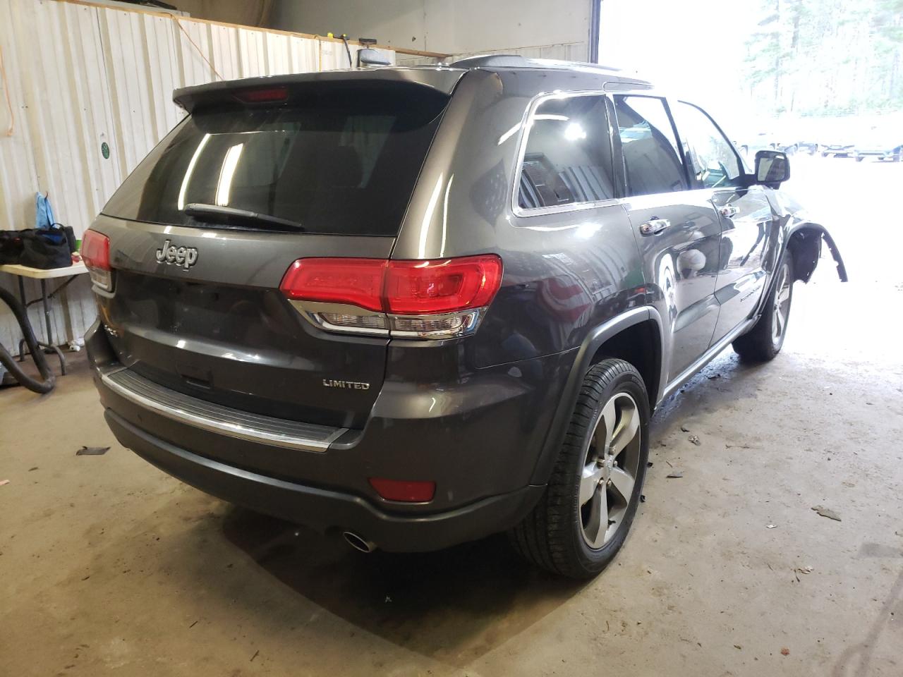 Photo 4 from auction – 2016 JEEP GRAND CHER with VIN 1C4RJFBG7GC310382