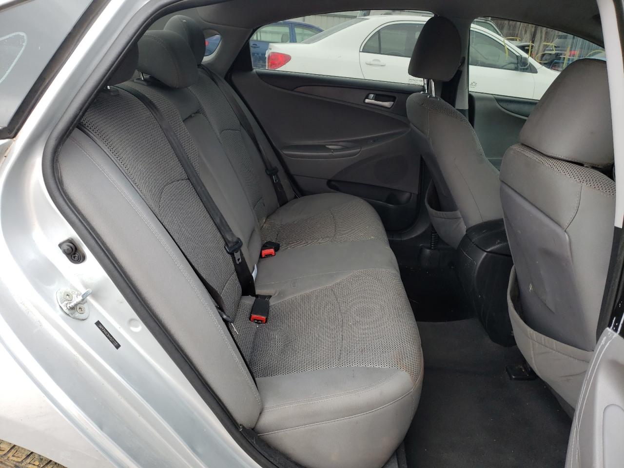 Photo 6 from auction – 2013 HYUNDAI SONATA GLS with VIN 5NPEB4AC9DH521727