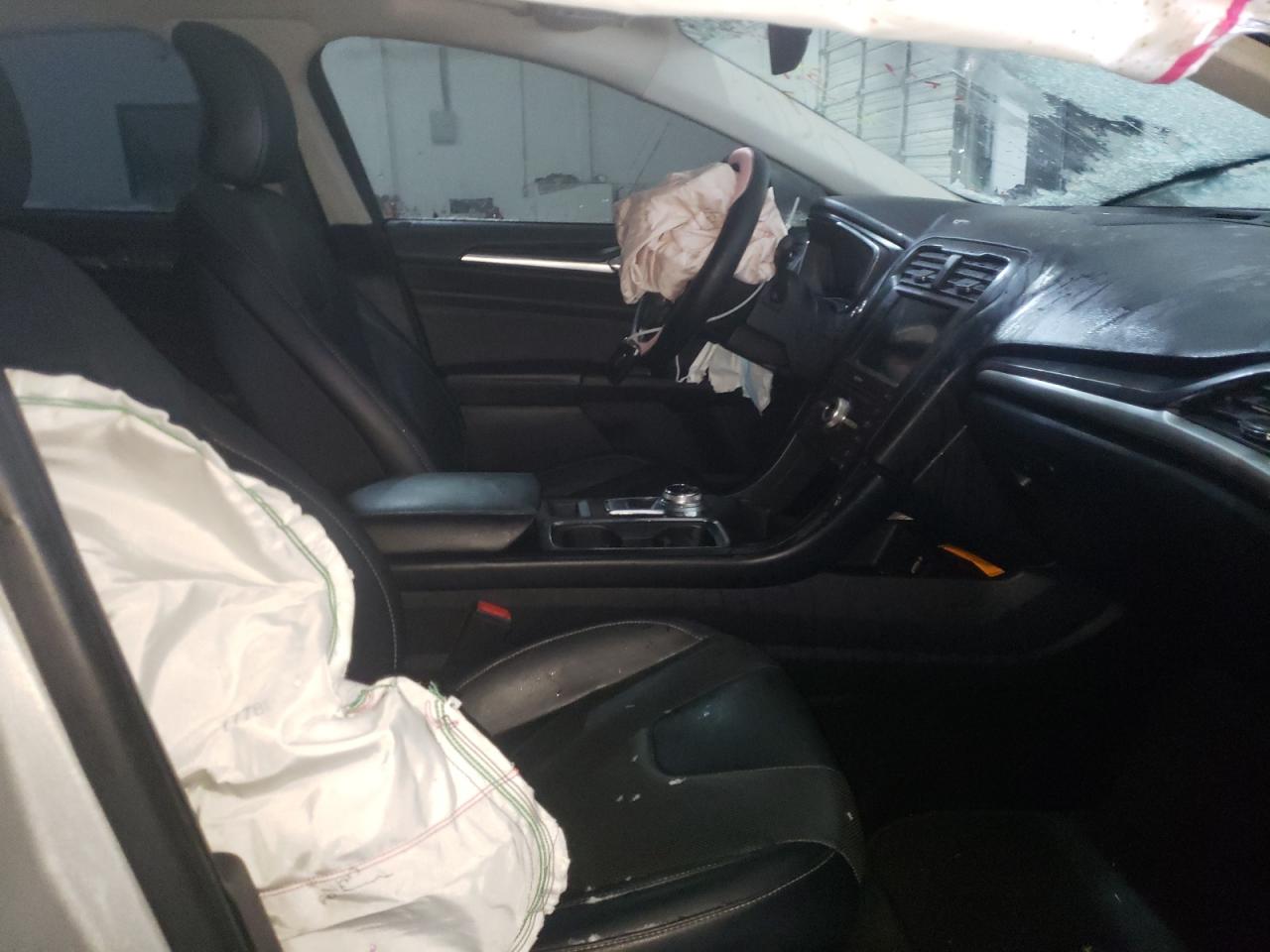 Photo 5 from auction – 2018 FORD FUSION TIT with VIN 3FA6P0D94JR139120