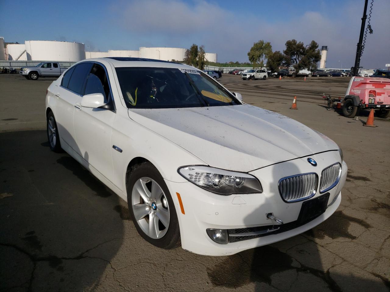 BMW 528 I 2012 con VIN WBAXG5C56CDX03160 - Foto de la subasta