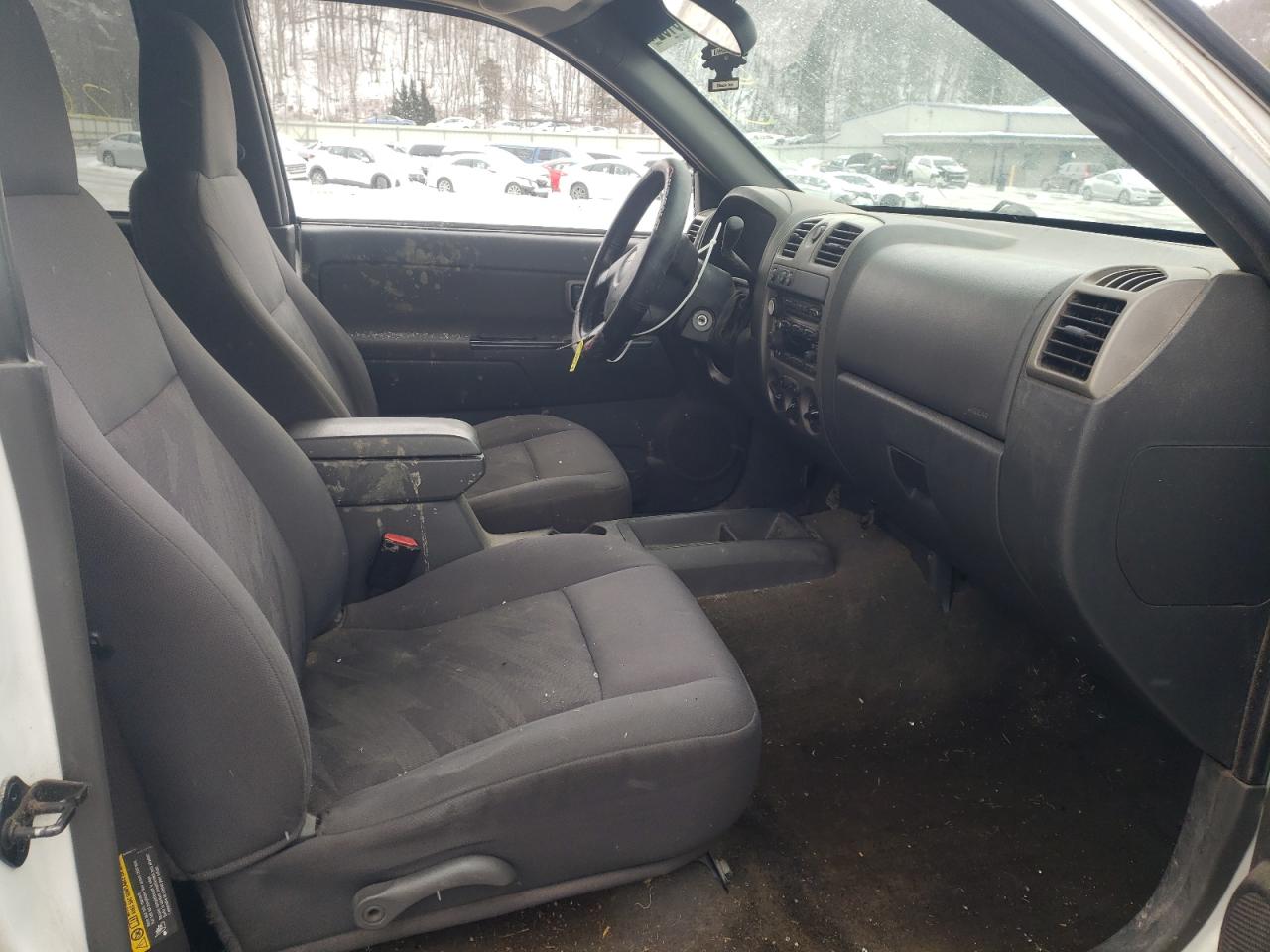 Photo 5 from auction – 2005 CHEVROLET COLORADO with VIN 1GCDT136658103687