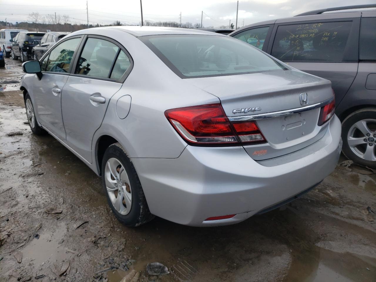 Photo 3 from auction – 2015 HONDA CIVIC LX with VIN 19XFB2F56FE091276