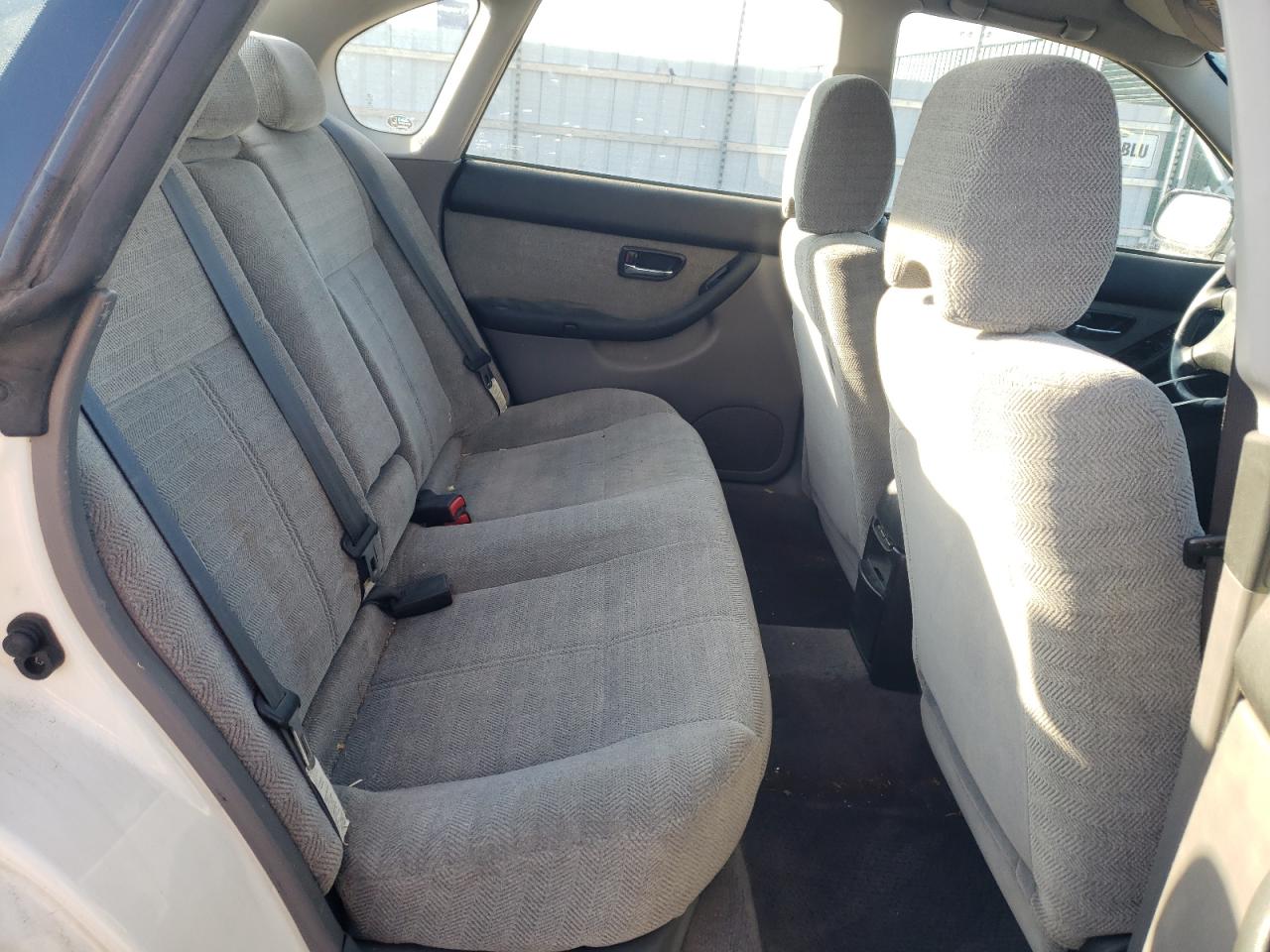 Photo 6 from auction – 2001 SUBARU LEGACY L with VIN 4S3BE635317209634