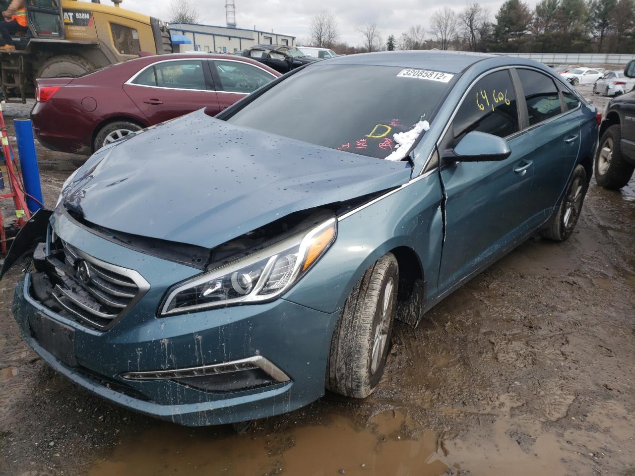 Photo 2 from auction – 2015 HYUNDAI SONATA SE with VIN 5NPE24AF3FH147161