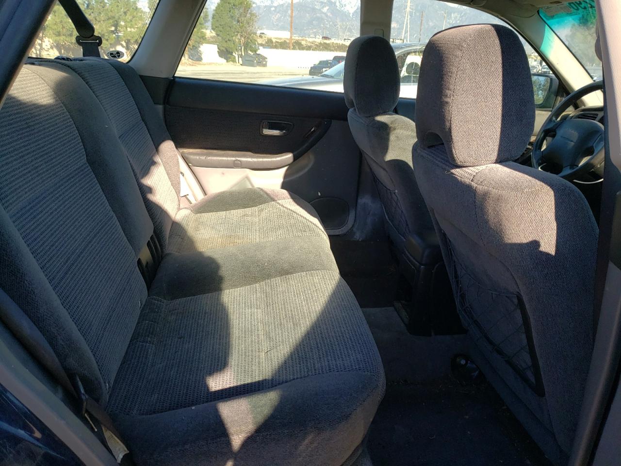 Photo 6 from auction – 2003 SUBARU LEGACY OUT with VIN 4S3BH675736620819
