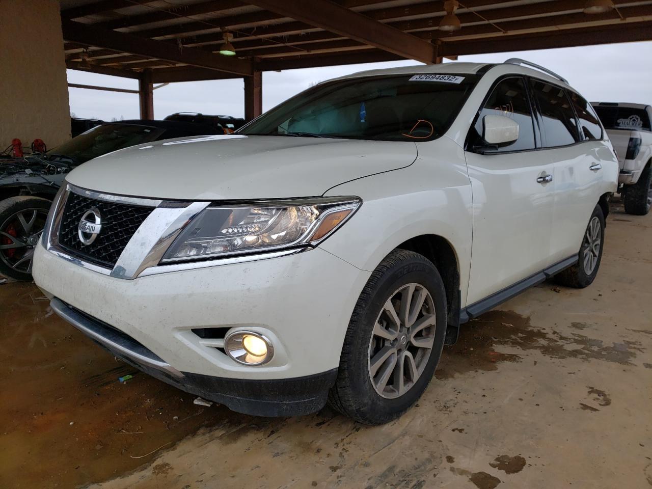 Photo 2 from auction – 2016 NISSAN PATHFINDER with VIN 5N1AR2MNXGC665147